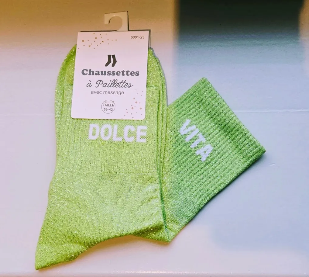 Chaussettes Pailletées - Dolce Vita vert lemon (écriture blanche)